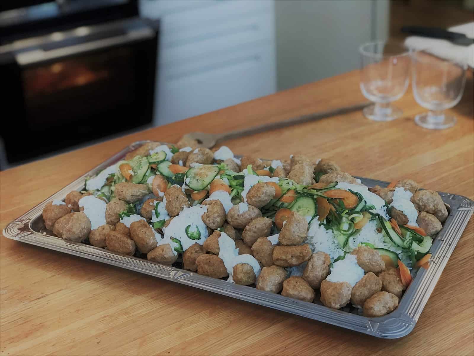 Kycklingbullar och falafel från Matkomfort